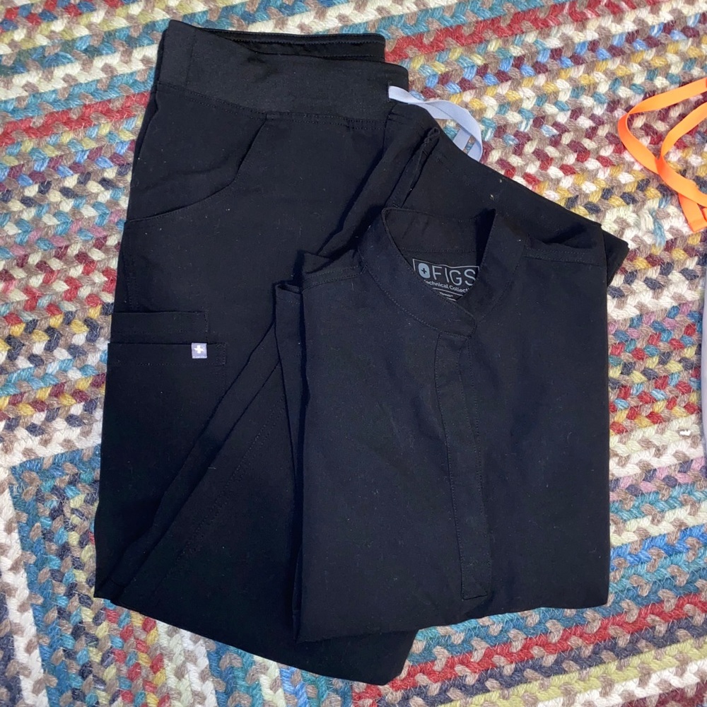 Figs scrubs